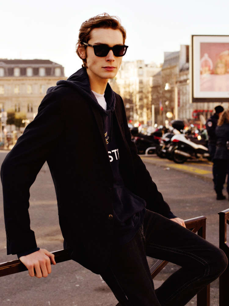 JAY TAYLOR | 16