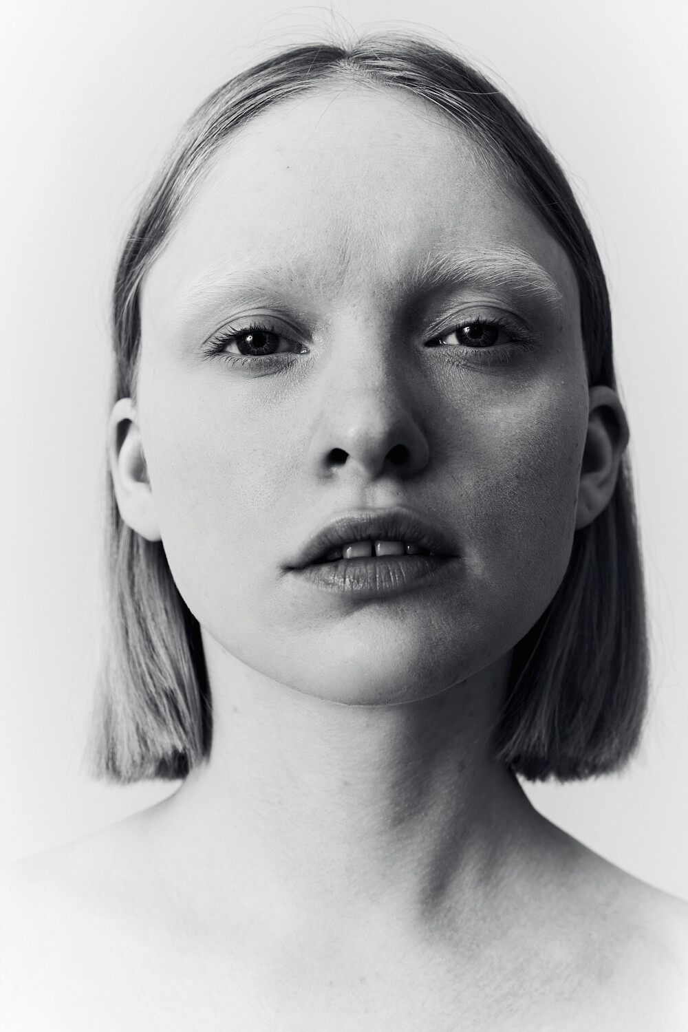 Aeon models iris