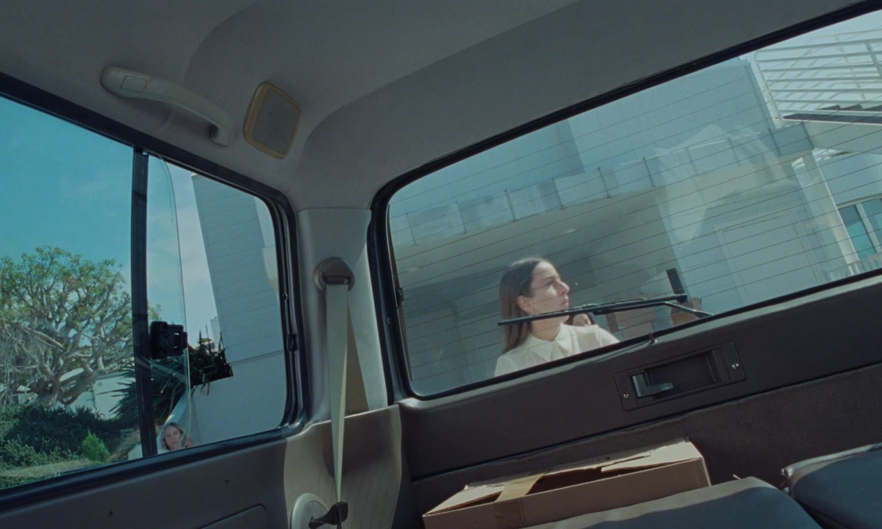 HAIM - 'Relationships' Music Video