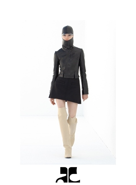 Antonia Przedpelski for courrèges Fall 2021 Ready-to-Wear Paris Fashion Week