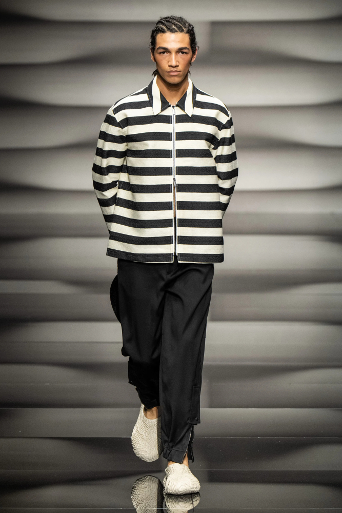 キッズ用ボトムス EMPORIO ARMANI SS23 (3R4PJ3K_4N7IZ0920) EMPORIO ARMANI SS23 | Brooks modeling agency