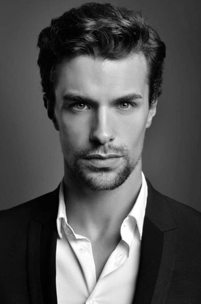 Christophe L Christophe L