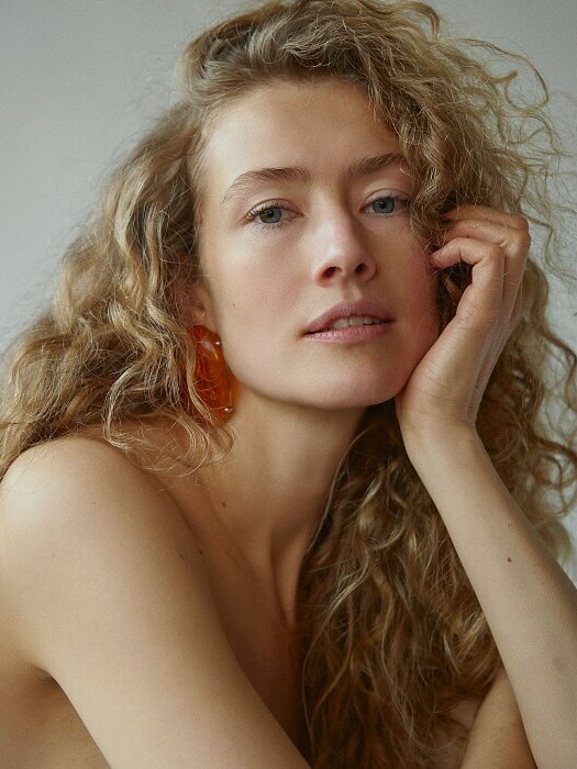 Rosanne Swart