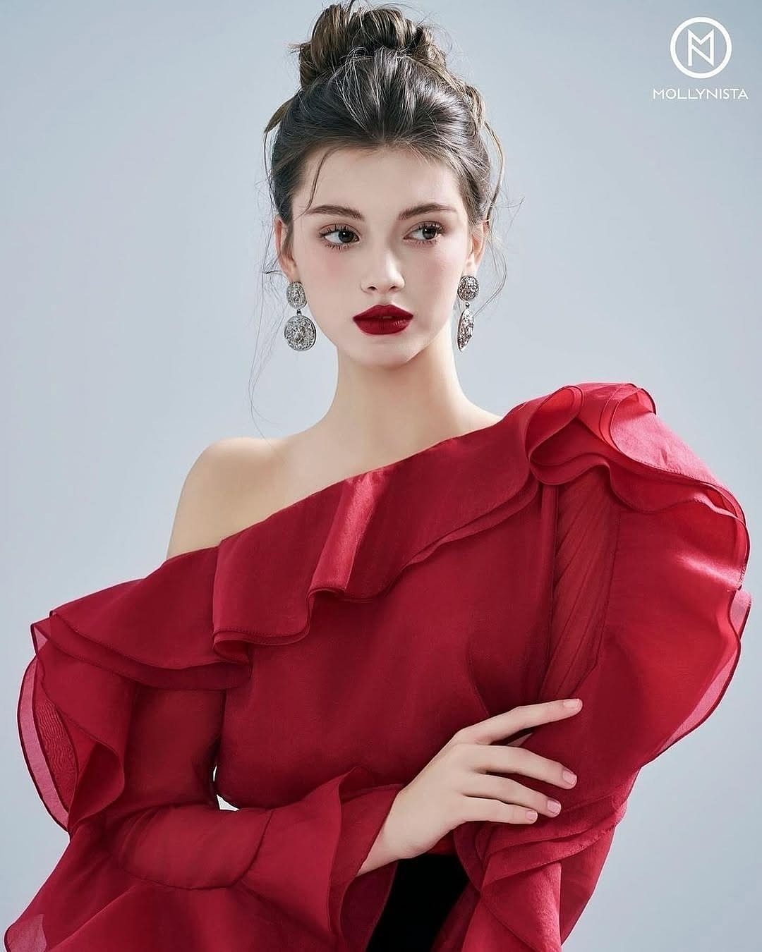 LENA KOS for MOLLYNISTA