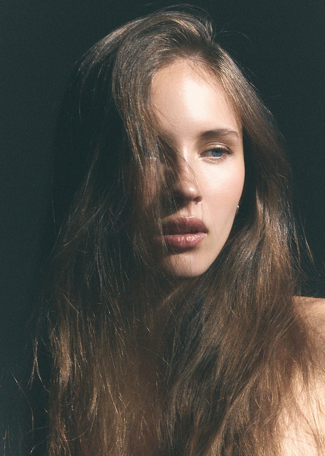 DARIA KHARLAMOVA