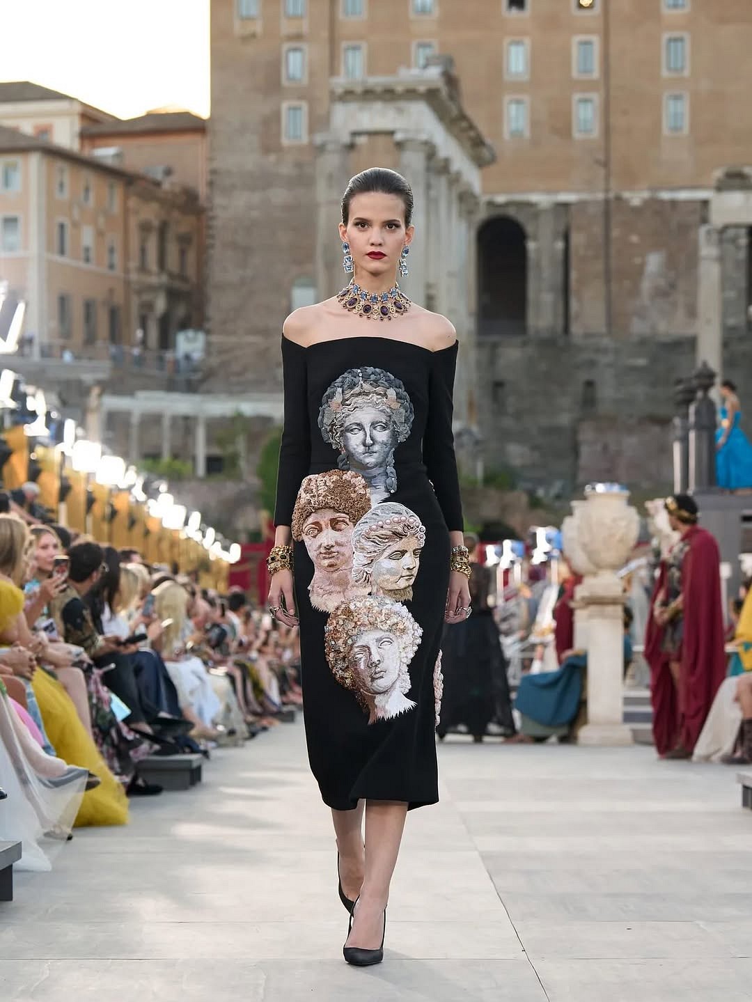 GIOVANNA for DOLCE & GABBANA ALTA SASTRERIA 25